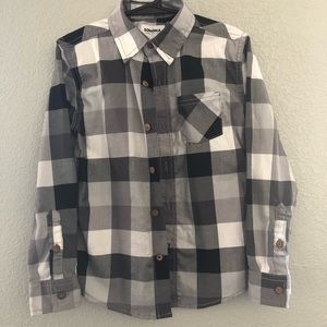 Checkered button down long sleeve